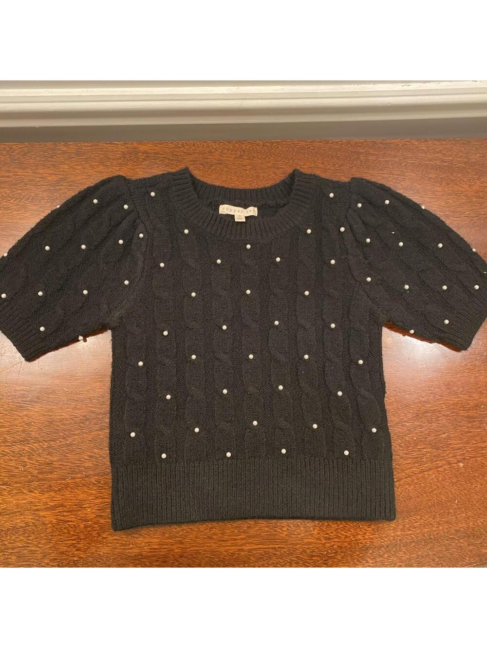Pearly Dainty Church Girls Black Copper Key Sweater Size Small (7)